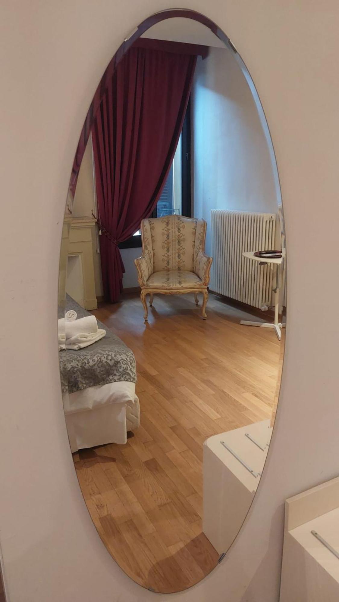 Honey Rooms Ferrara Exterior foto