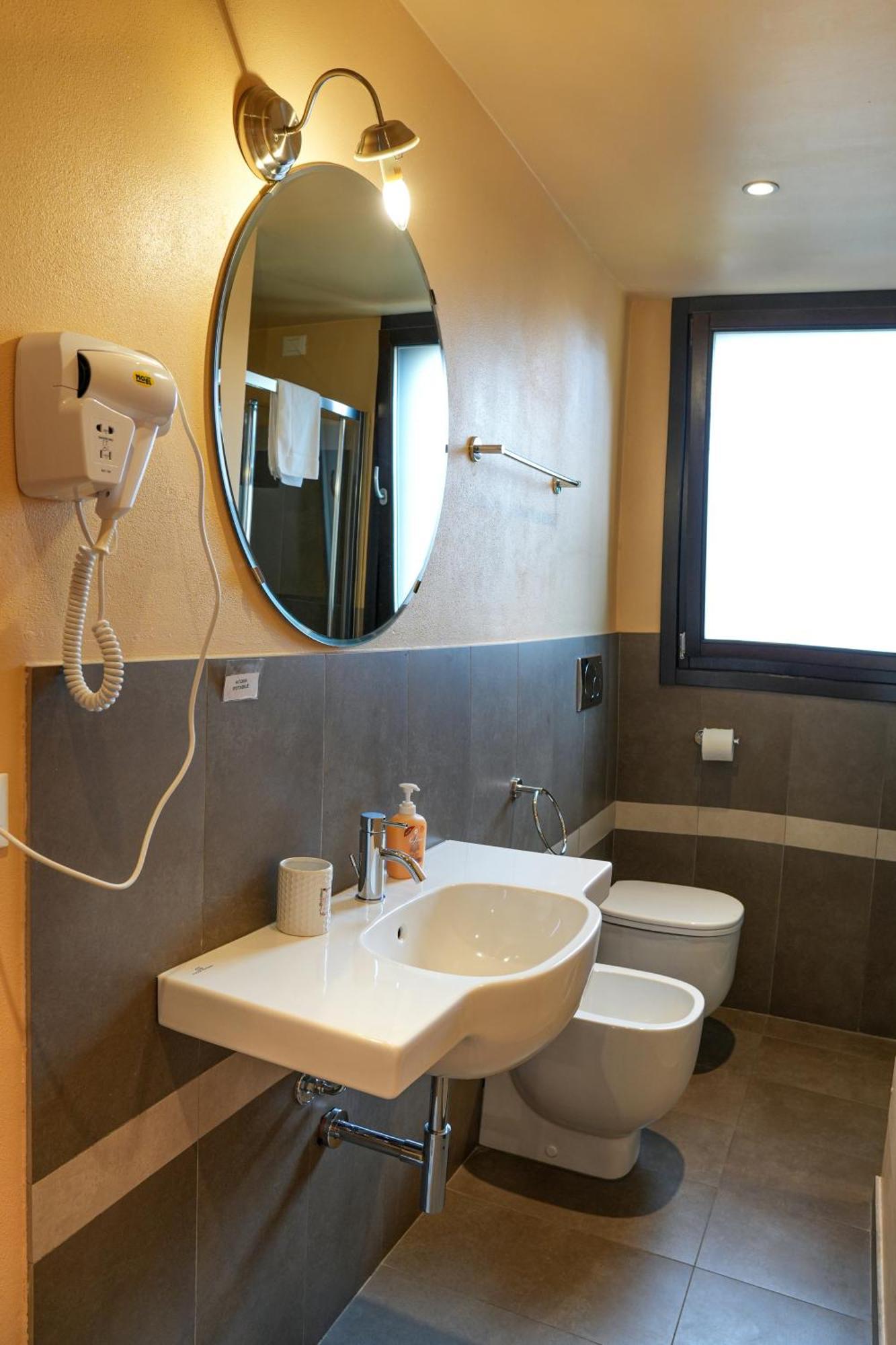 Honey Rooms Ferrara Exterior foto
